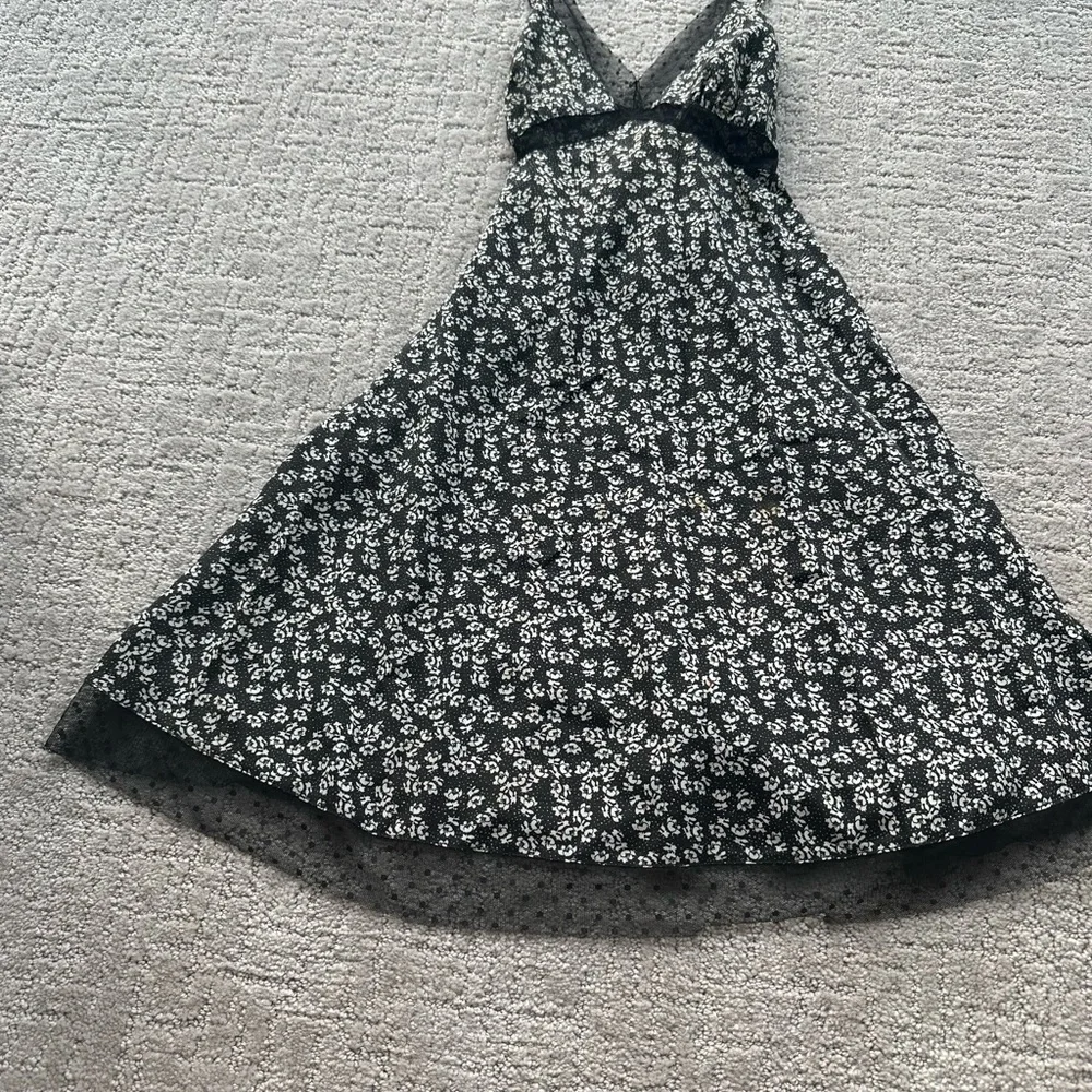 Floral Black and White Women's Dress - Picture 2 of 4